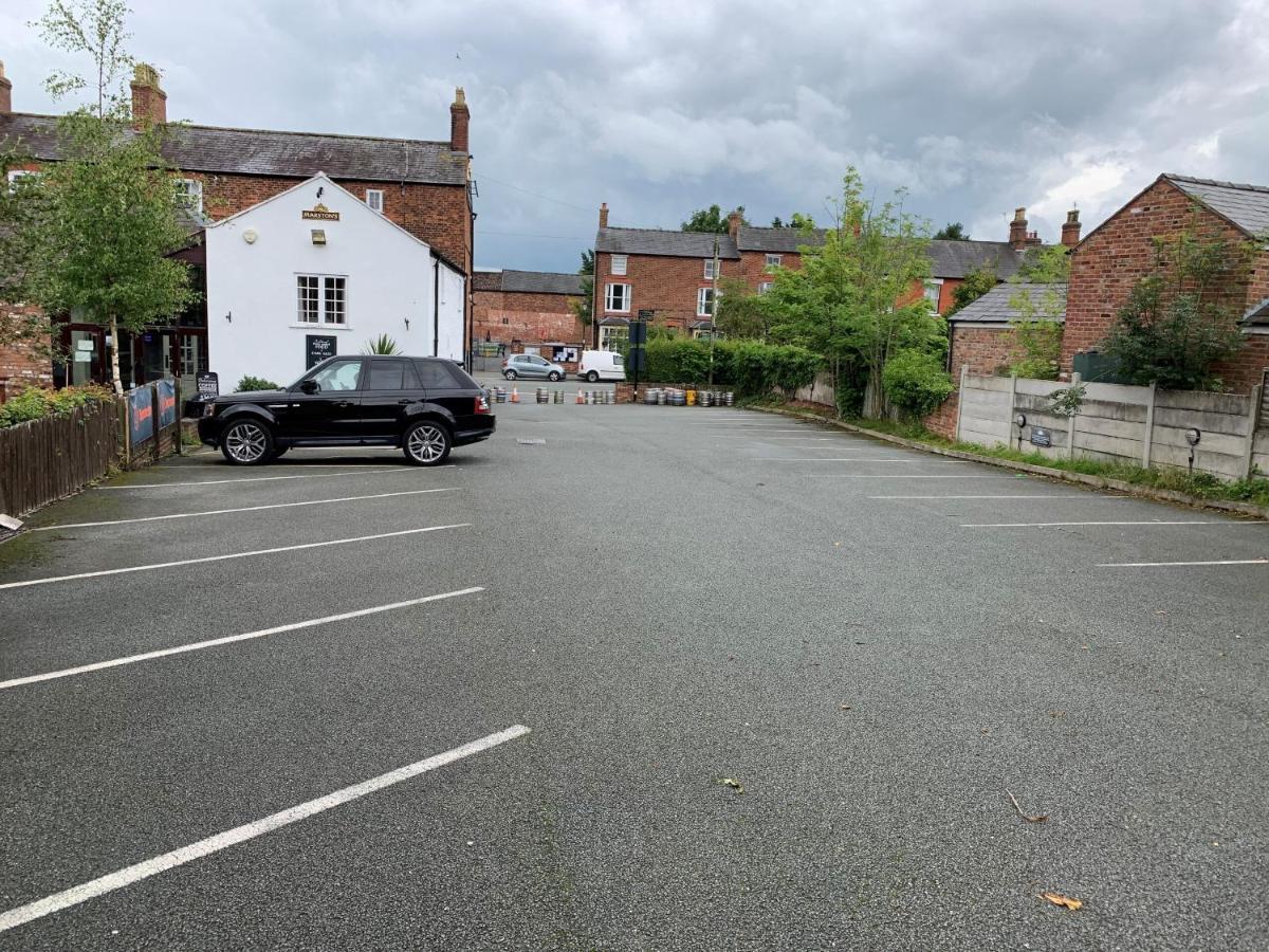 Bed and Breakfast George And Dragon Tarvin Exterior foto